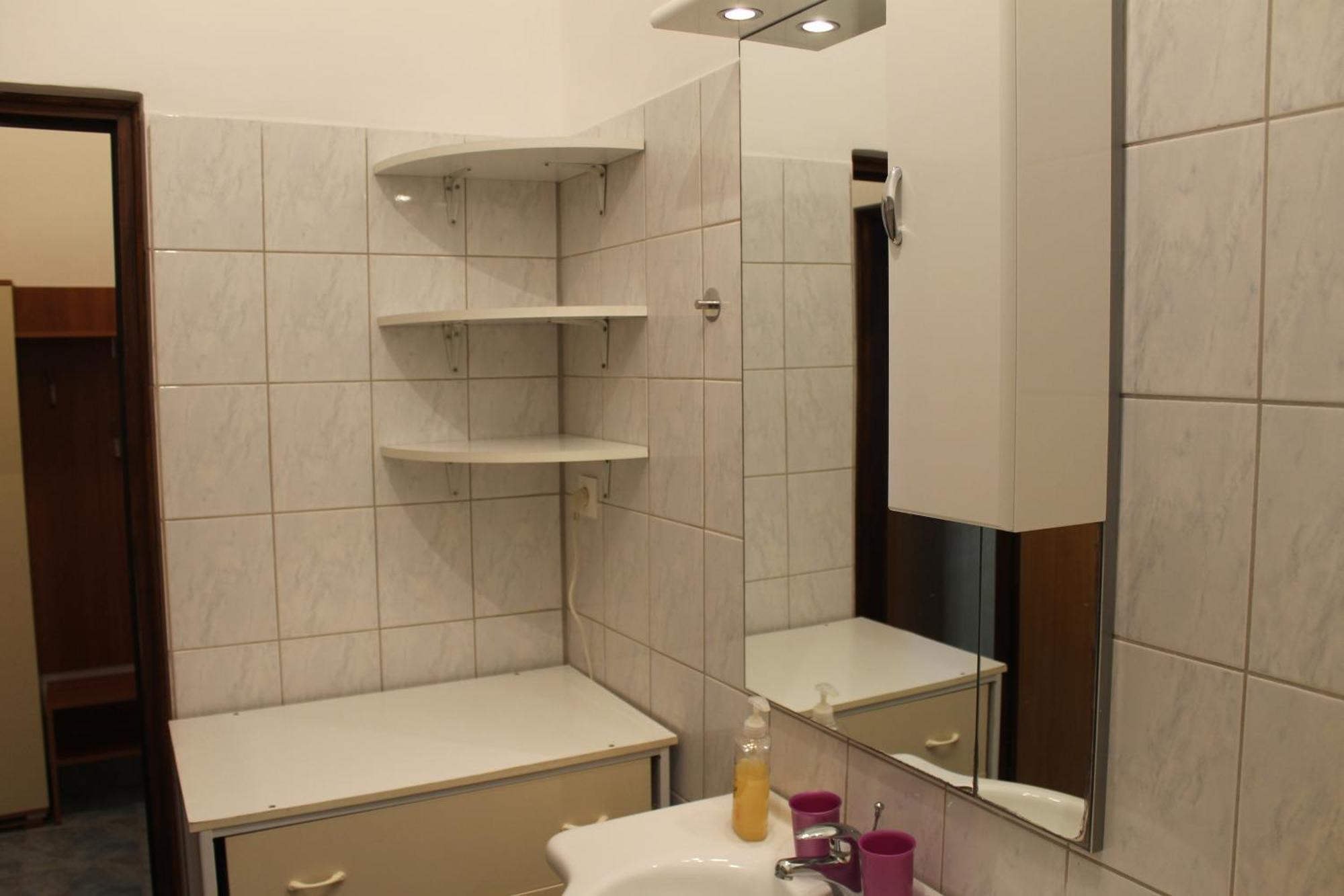 With A Parking Space - 14533 Appartamento Pola